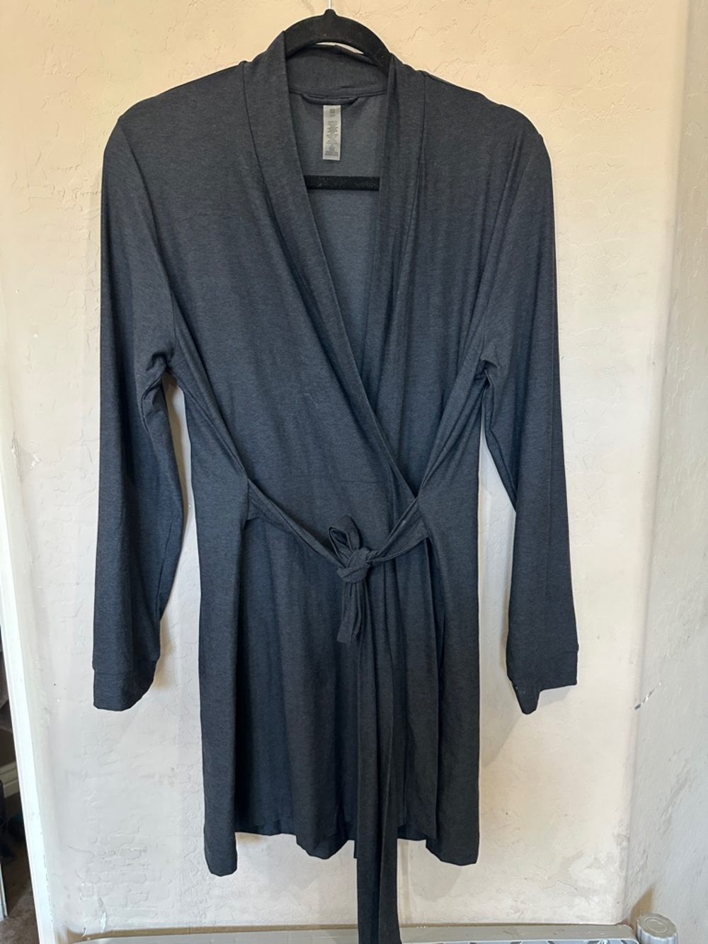 Beyond Yoga Charcoal Gray Tie-Waist Wrap Robe